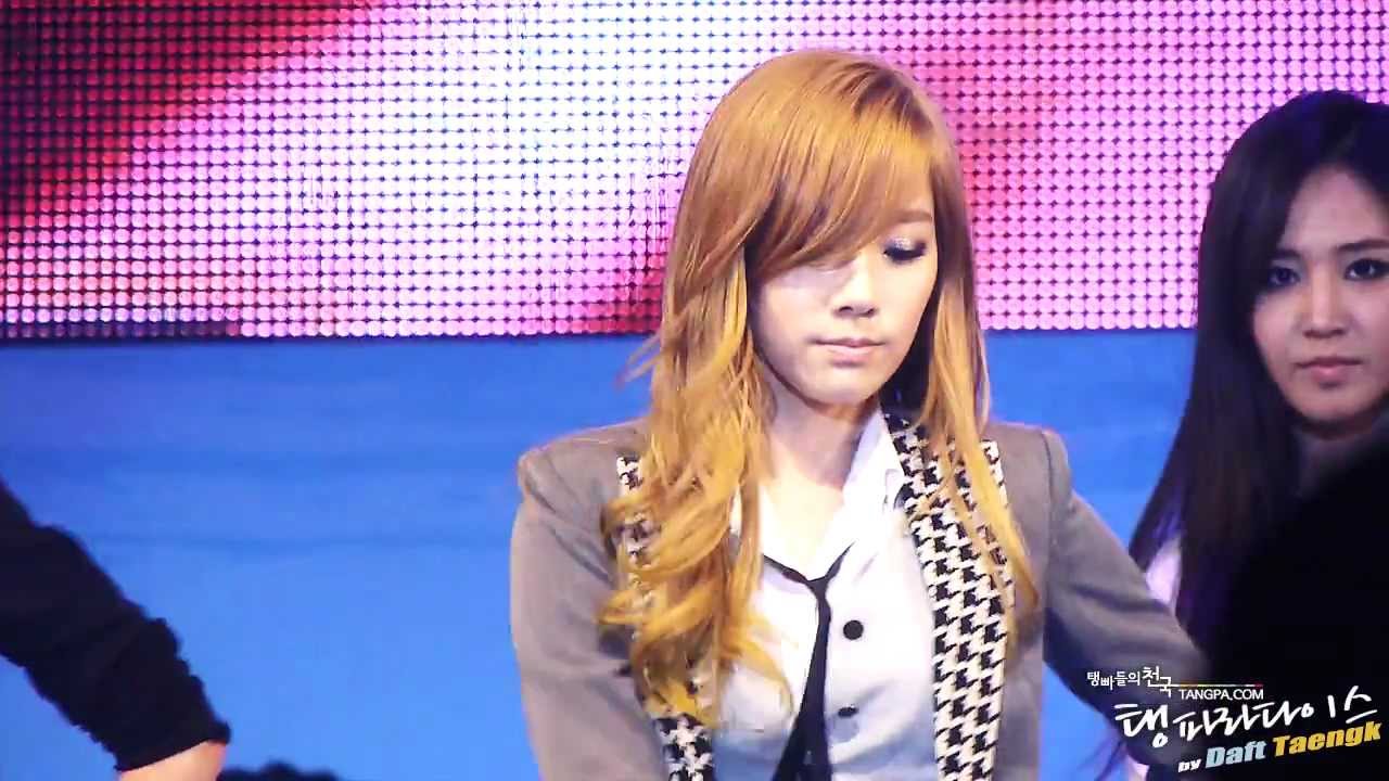 2011/11/22 밝히리 콘서트 태연 - 소원을 말해봐 직캠 by DaftTaengk
