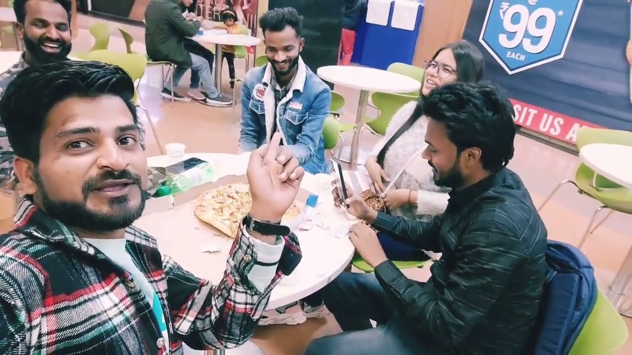 Aaj pehli baar Pathan movie dekhne gaya || Rent boy || daily vlog, lifestyle vlogs, village vlog,