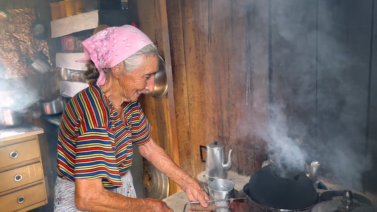 Parte 01-Dona vicentina sempre viveu uma vida não fácil # mas não deixa essa vida por nada…