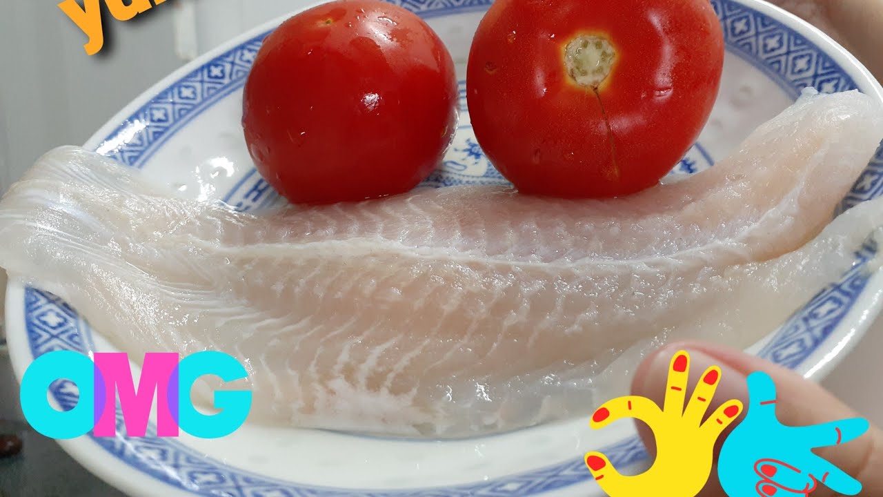 Fish fillet in tomato sauce