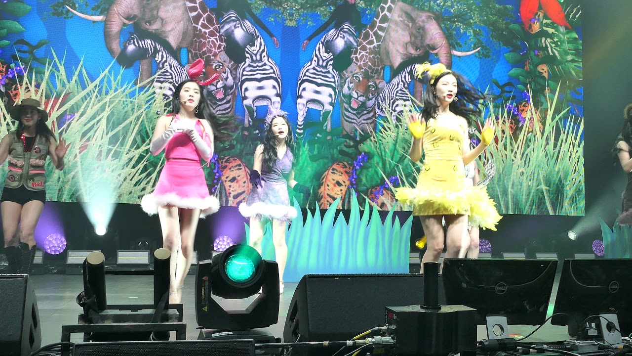 2019.02.07 Redmare Concert in LA - Red Velvet - Zoo (Fancam)