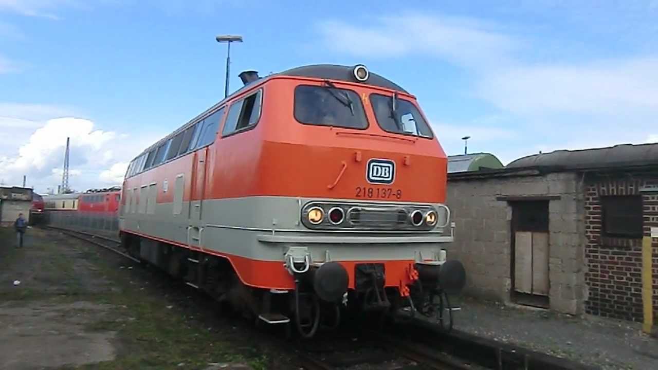 218 137 (City-Bahn-Lackierung, TB 11) Motorstart beim Dieselfest in Koblenz-Lützel (2)
