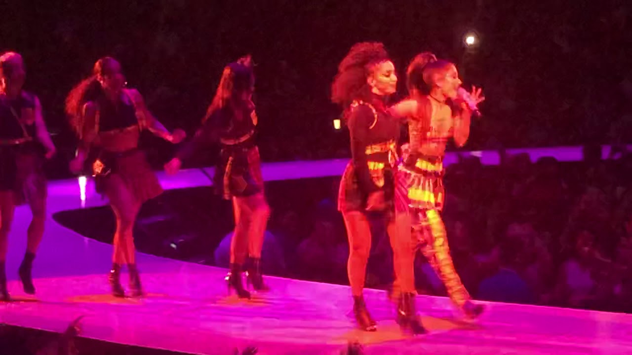 Thank U, Next - Ariana Grande Presents: The Sweetener World Tour Live @ SAP Center in San Jose