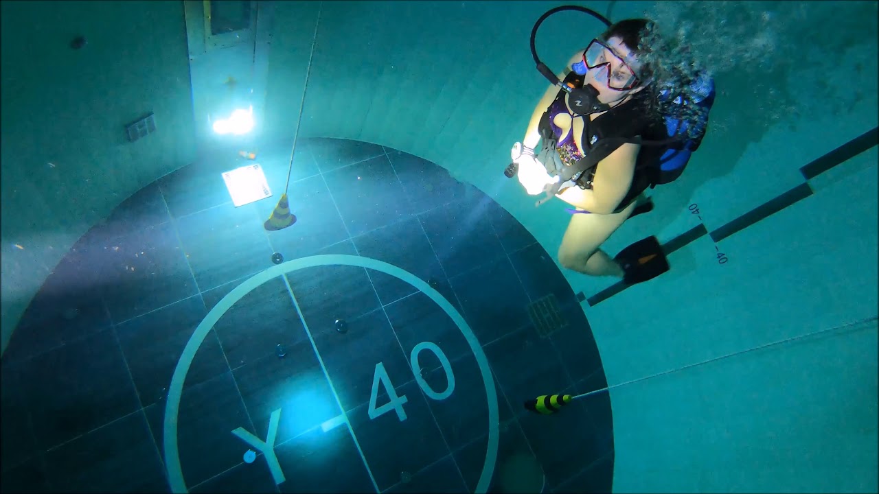 PLONGEE A Y 40 THE DEEP JOY LA PISCINE LA PLUS PROFONDE DU MONDE
