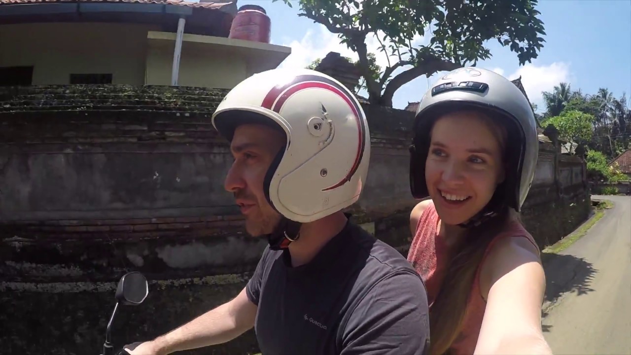 Exploring Ubud, Bali! - Trekking, Temples and Mopeds