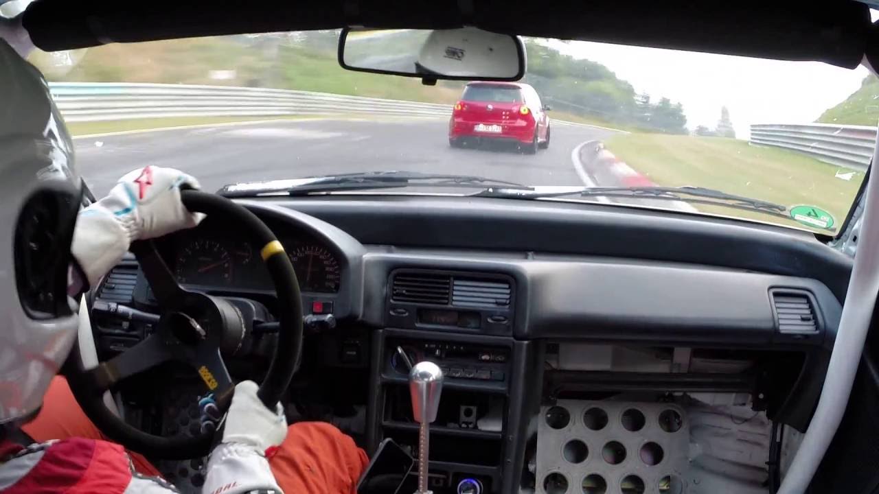 Hond CRX Nurburgring vs Golf R32