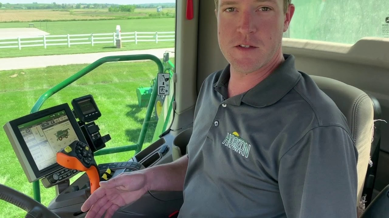 #FridayFeature | 2019 John Deere S780 Hillco