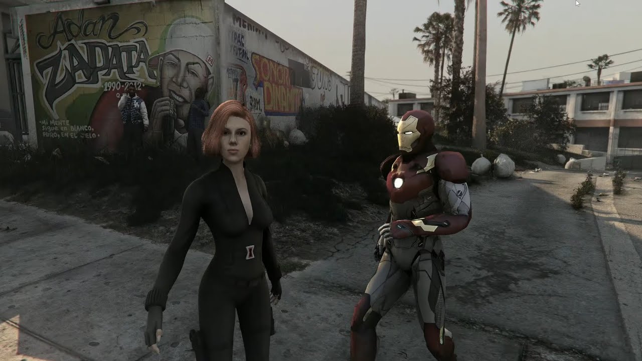 IronMan MK47 & Black Widow (ScarJo) in the hood