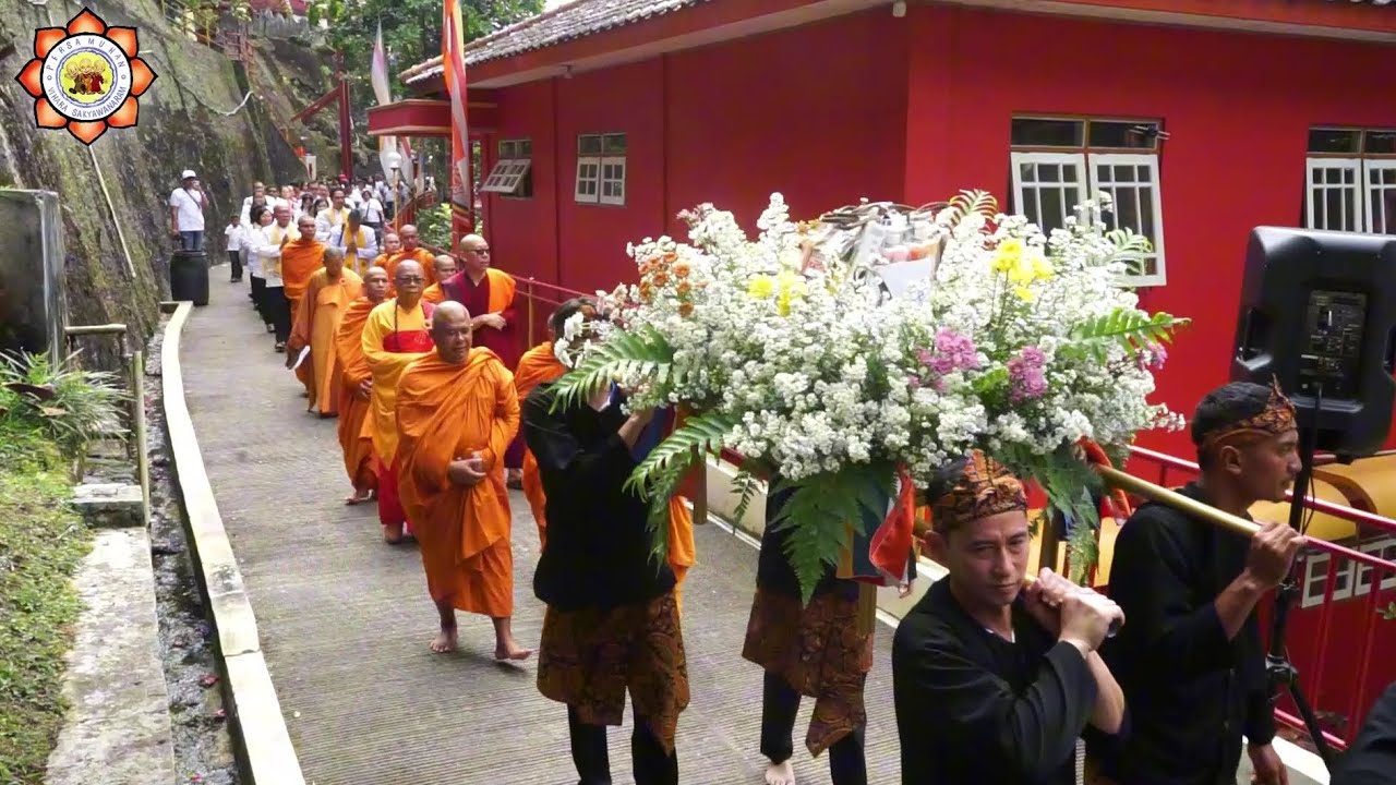 Peringatan Hari Kathina di Vihara Sakyawanaram. Minggu, 19 Oktober 2025