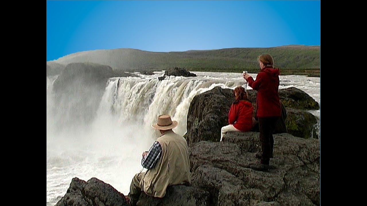 Island - Akureyri - Godafoss - Myvatn See