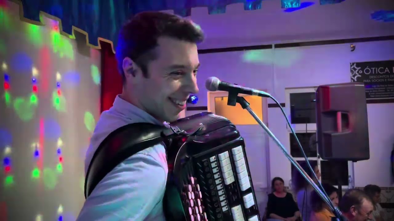 Luis Godinho ao vivo - Baile da pinha 2