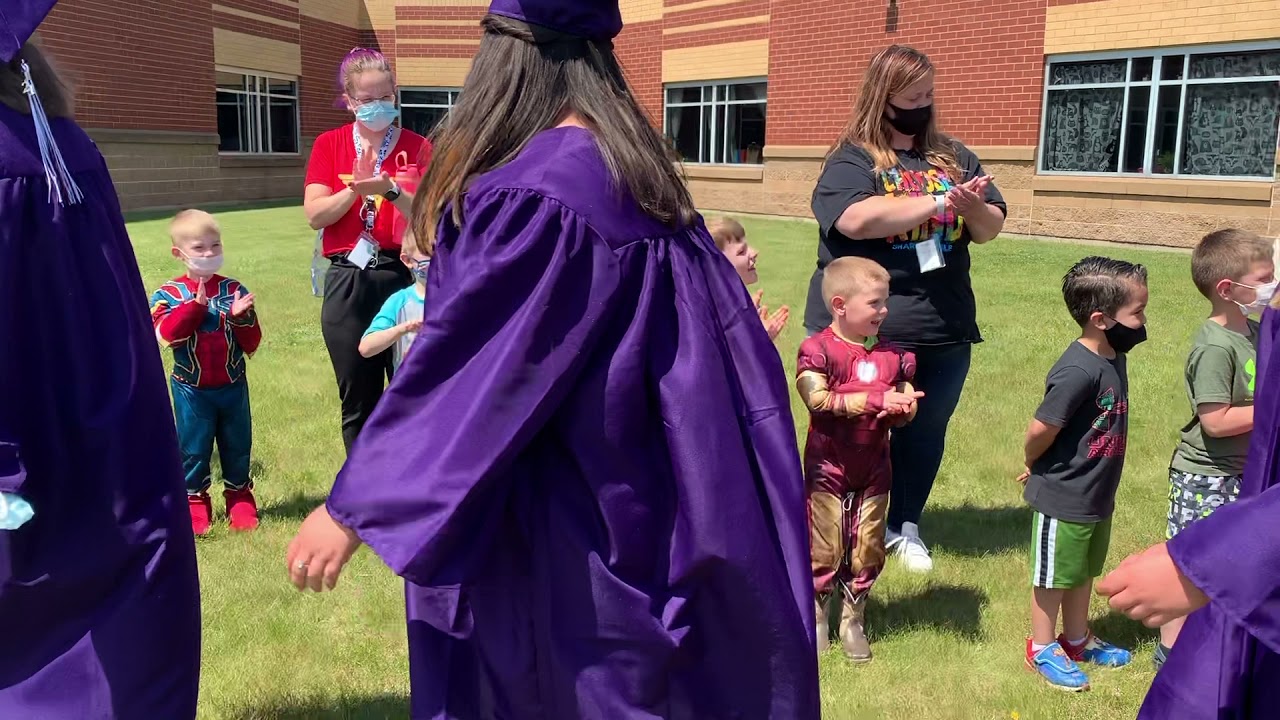 Class of 2021 Senior walk through the Elementary