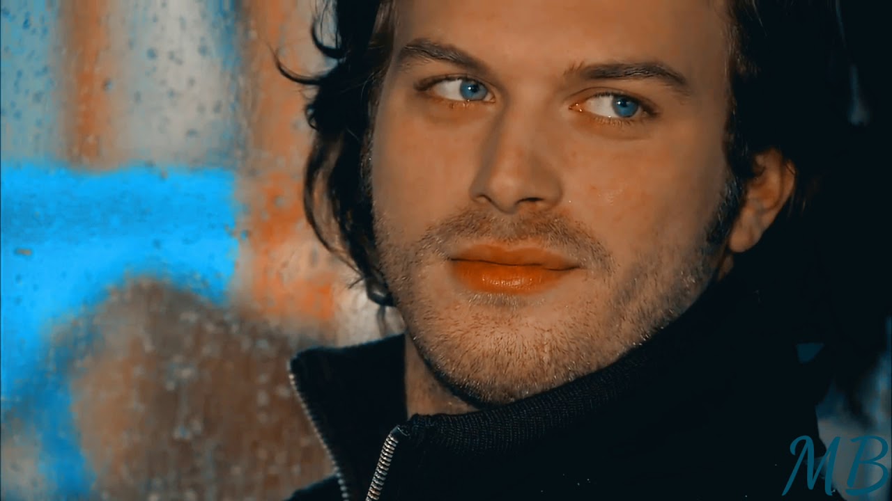 kıvanç tatlıtuğ/Beren Saat/ Моя мелодия