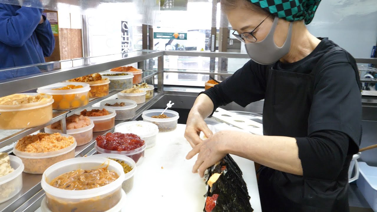 ド平日の朝から大行列！日本一売れるおにぎり屋ぼんごの仕込み！Japanese Street Food