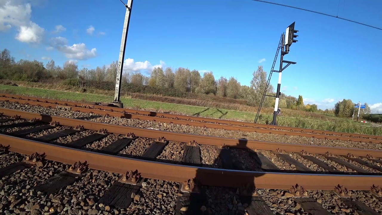 Onder de Betuweroute door met 10 Kv kabels