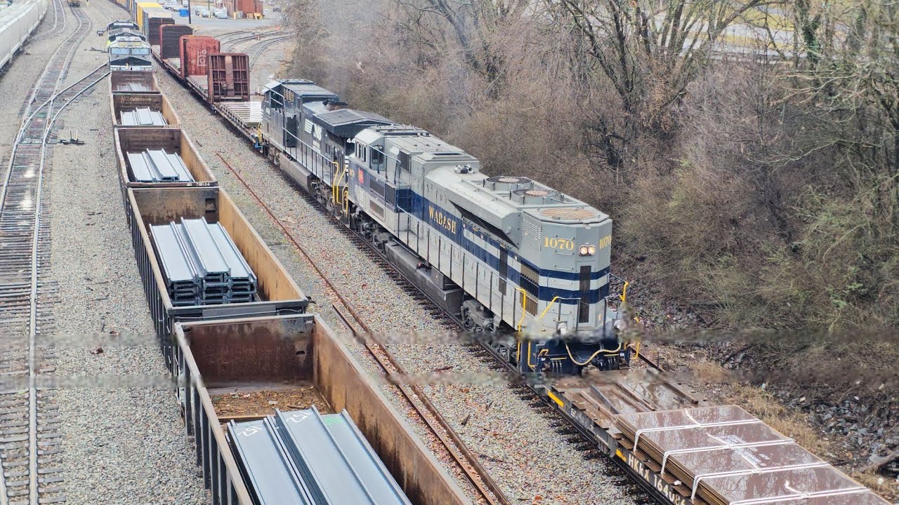 Big train struggles to get out of Bristol,  Wabash Heritage DPU. 