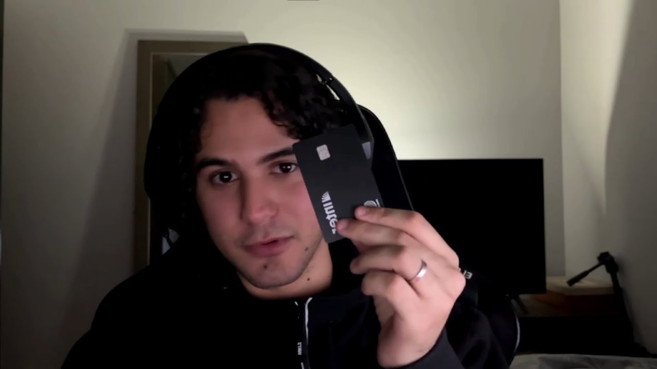 tenho um salário de R$42.264,67 com 21 anos