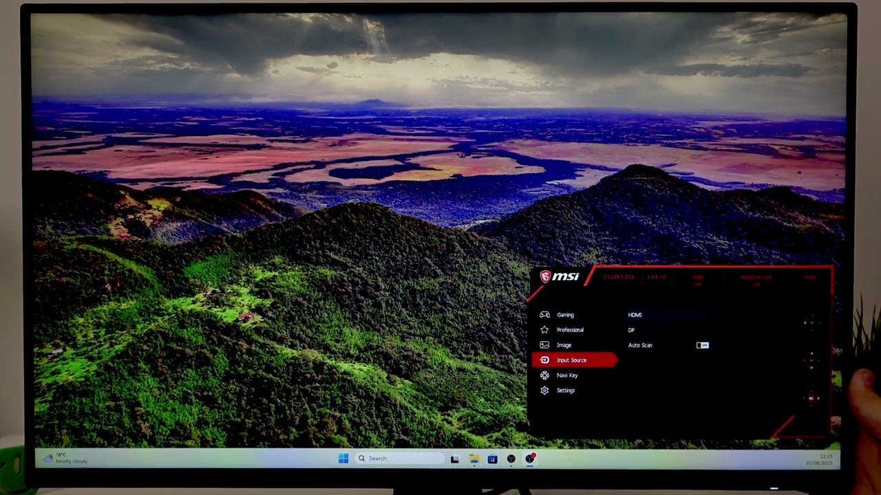 MSI G242L &ndash; How to Change Input Source