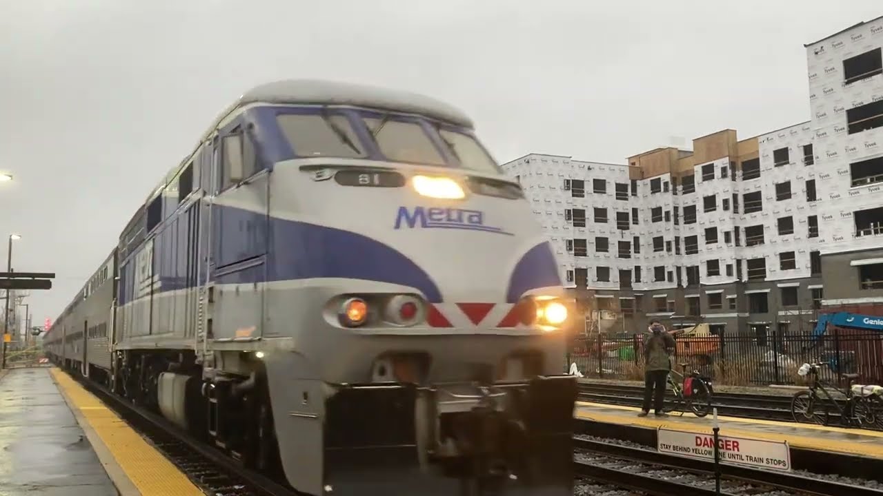Railfanning Franklin Park IL 10-31-2021 ft F59s, METX Heritage, F40s, CP, NS, Horn & More!