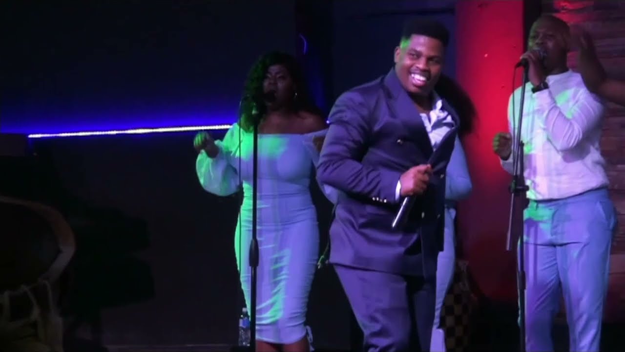 Vuyo Nombila - Simile umzuzwana (Official Music Video)