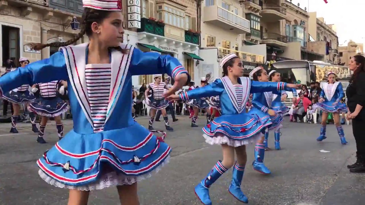 Carnival in Malta-Aqua Blu dancers second dance carnival 2017