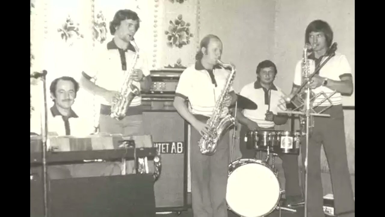 Dwa saksofony i Akordeon - Trzy razy kukułeczka, trzy razy kukała... Stare melodie weselne