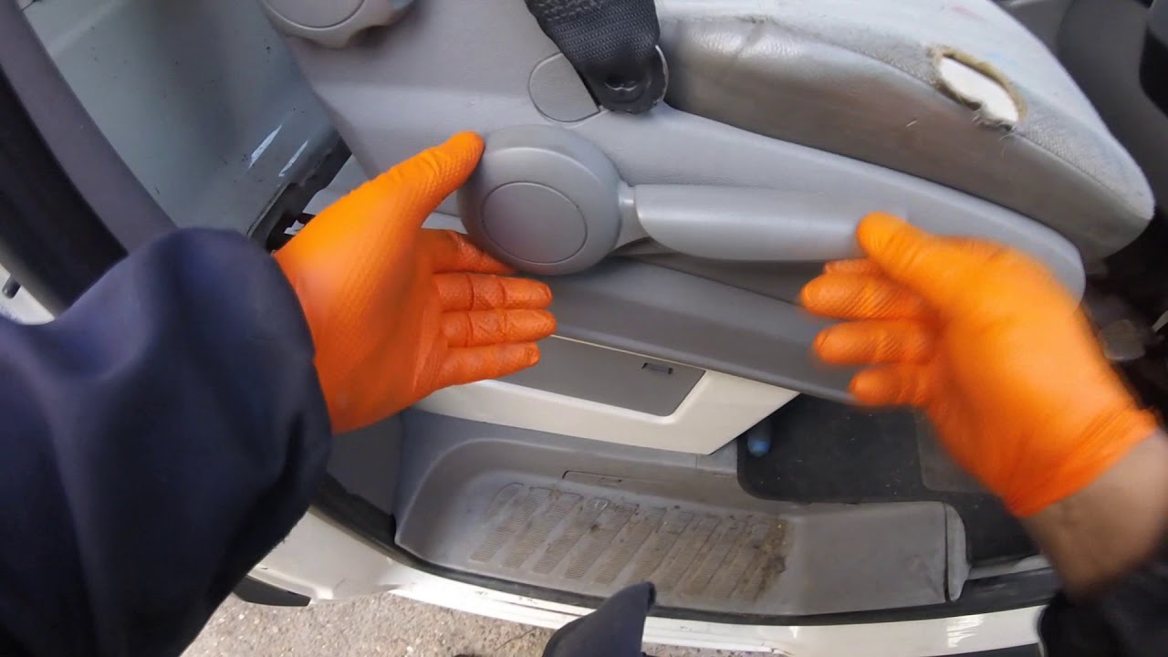 How to remove the handle of the Sprinter Crafter seat lift/ ручку подъемник сидений Sprinter Crafter
