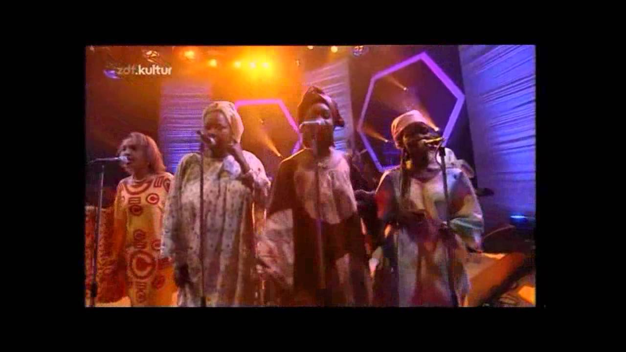 Youssou N'Dour - Li Ma Weesu