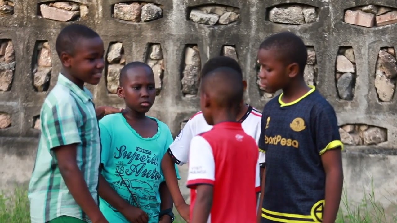 IGIZO LA MAVUNO KWA WATOTO KUTOKA KWA WATOTO WA SHULE YA JUMAPILI KKKT UBUNGO