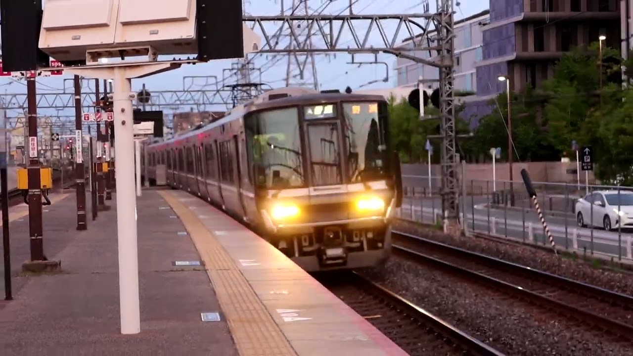 JR京都線 桂川駅  列車発着&通過シーン詰め合わせ　2023年第5弾 - Train running scene at Katsuragawa Station in Kyoto