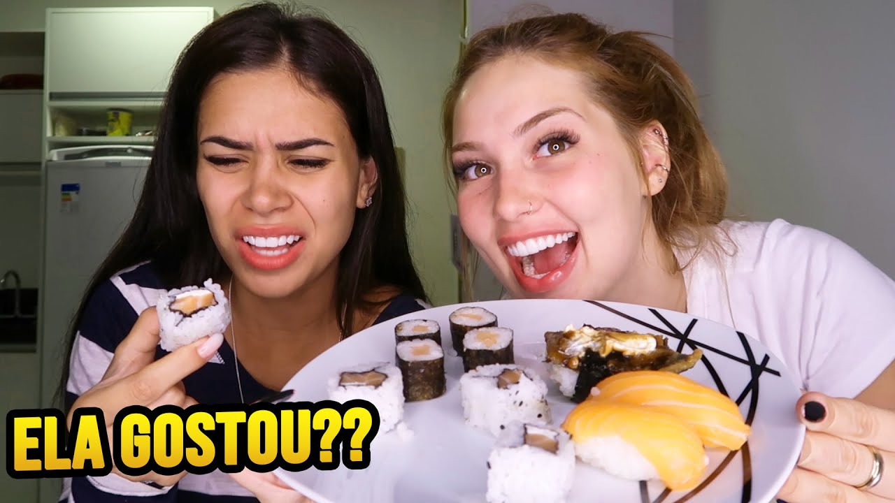 PRIMEIRA VEZ DA MINHA AMIGA COMENDO SUSHI!!!