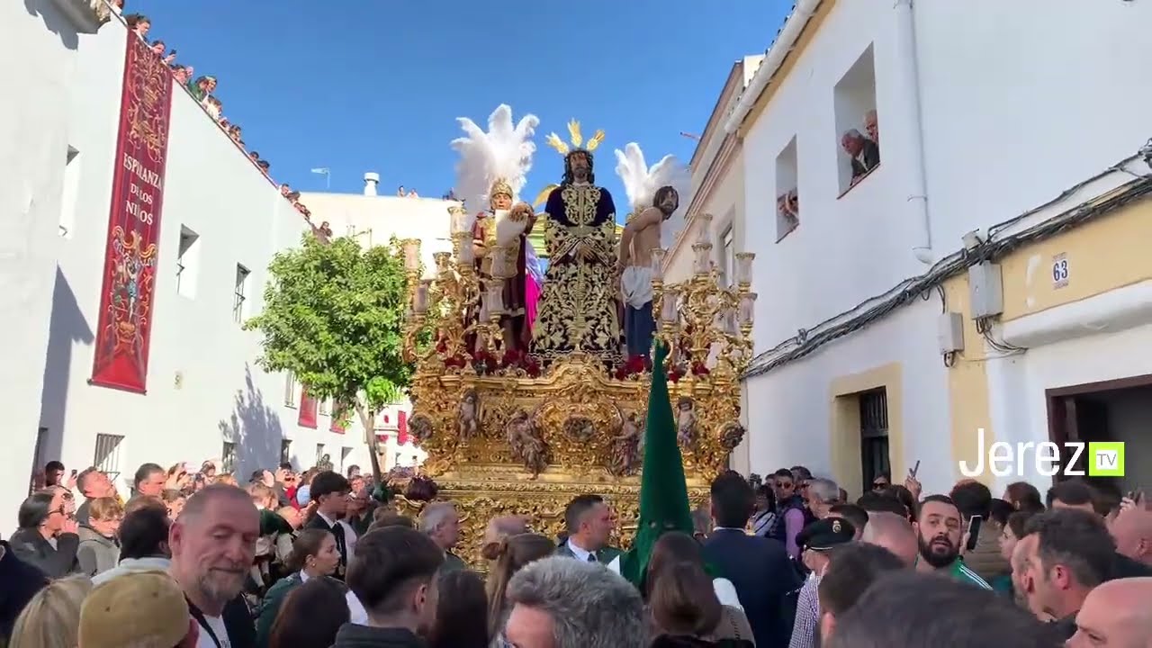 RECOGIDA DE “LA YEDRA” EN DIRECTO | Jueves Santo 2023  #Jerez #JerezTV #JerezTelevisión #live