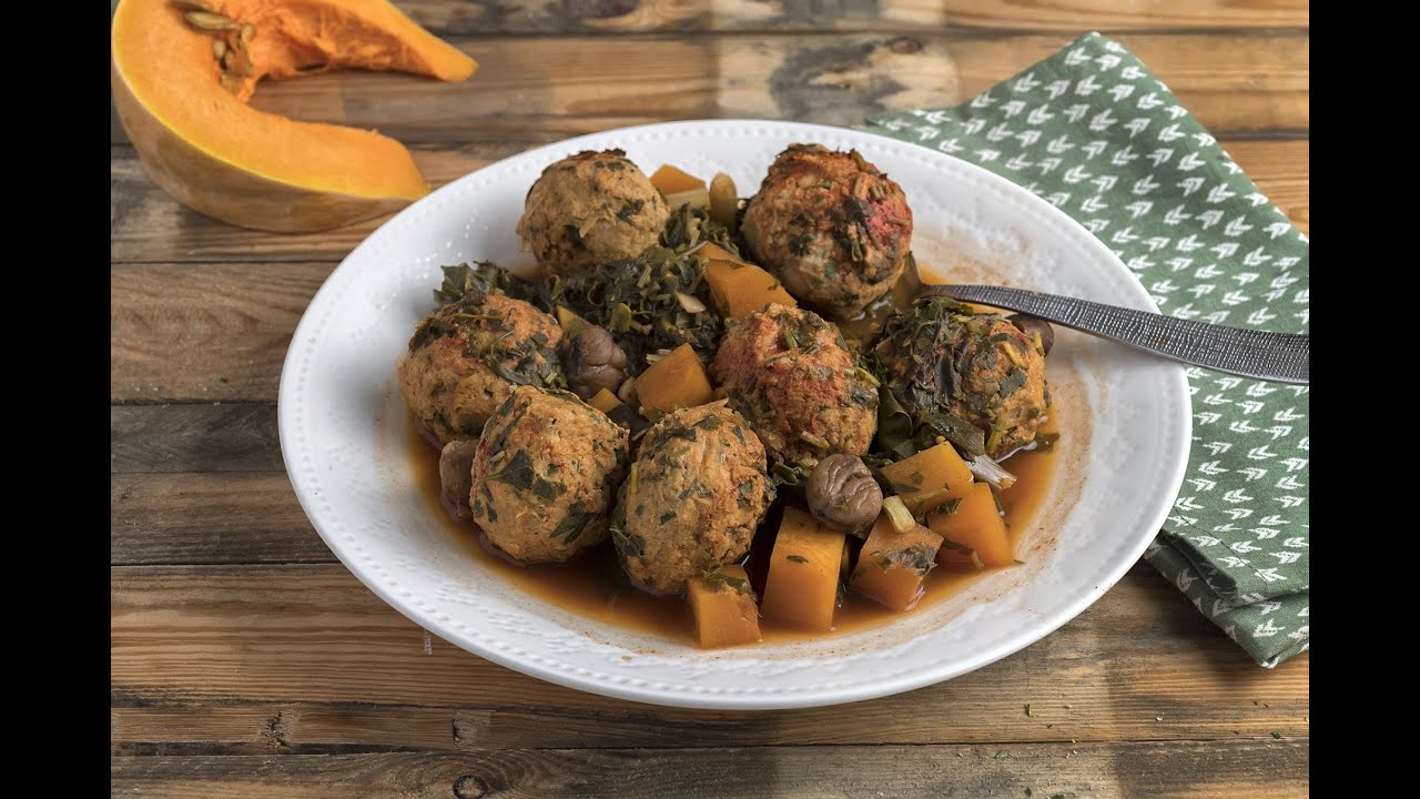 קציצות עוף ברוטב דלעת, ערמונים, מנגולד ולימון של אבי ביטון