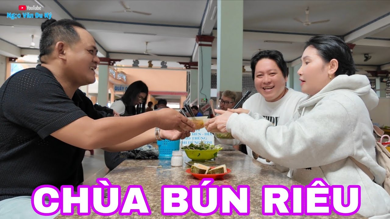 Chùa Bún Riêu mỗi ngày nấu 1000 tô, những điều ít ai biết 