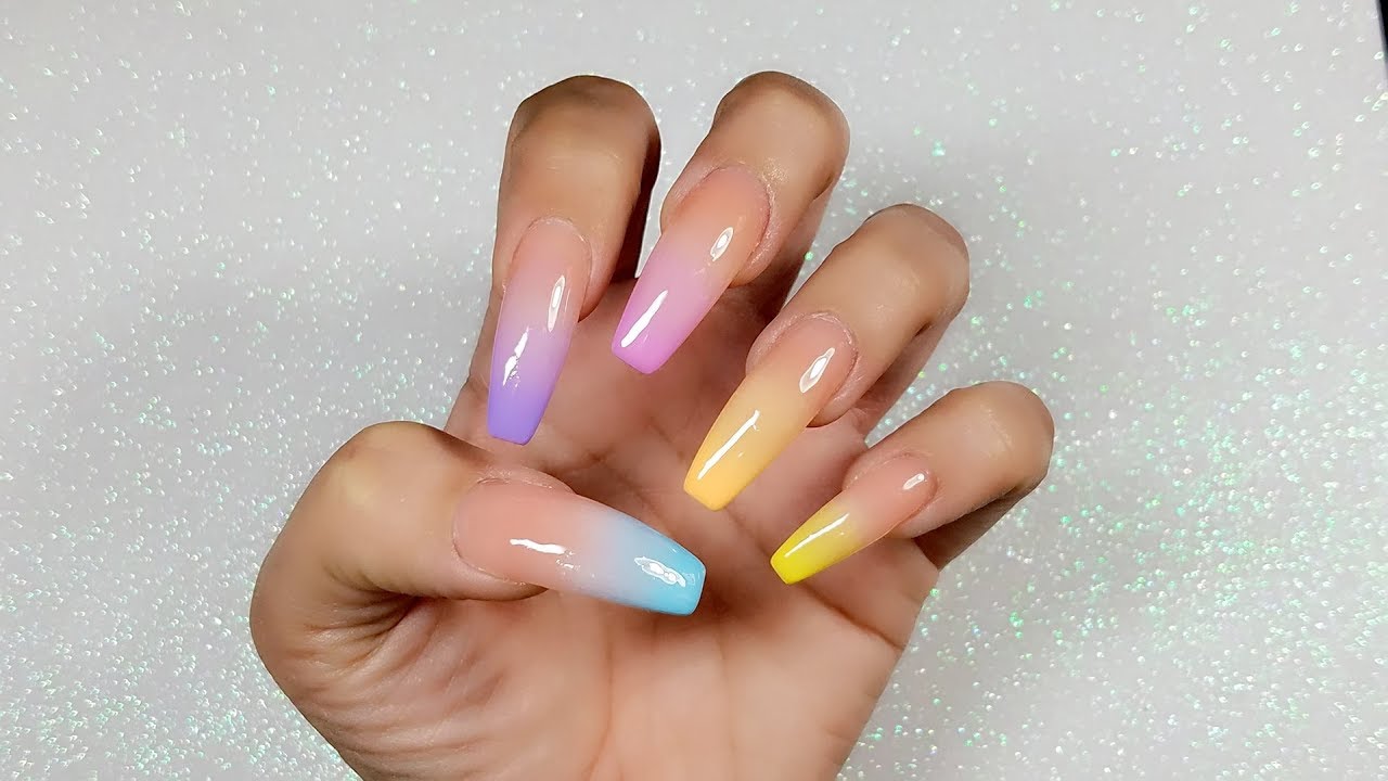 Baby Boomer Nail Art with Rosalind