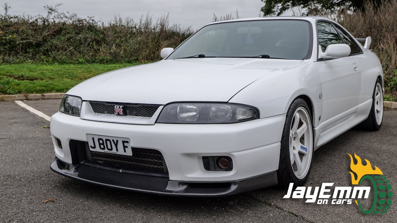 R33 Nissan Skyline GT-R V-Spec Review - Does the R33 Deserve The Hate?