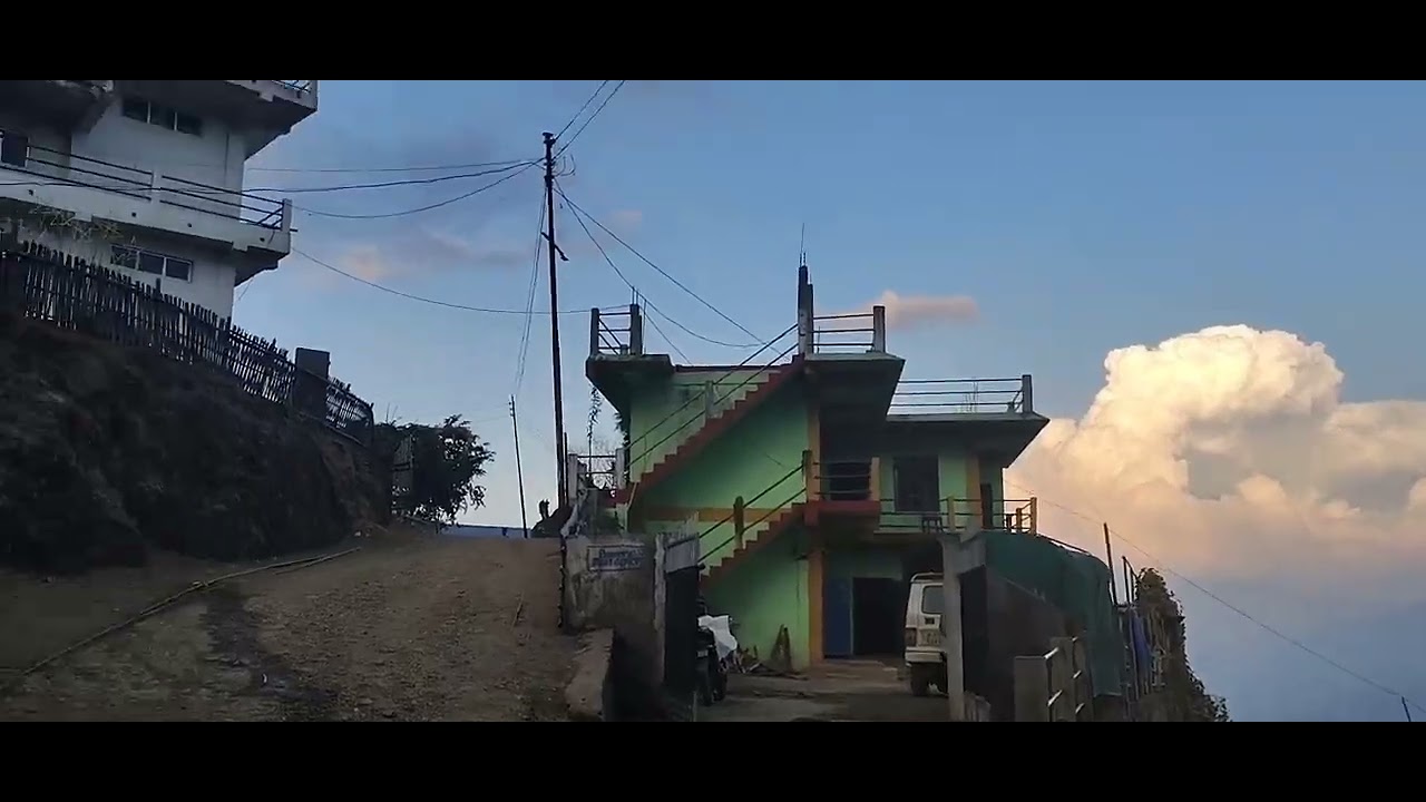 Way to Sakshi village 