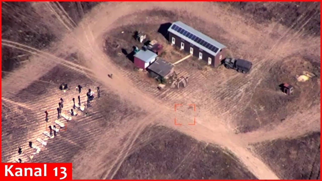 Ukrainian army strikes with HIMARS the area where Russian soldiers were about to launch an attack