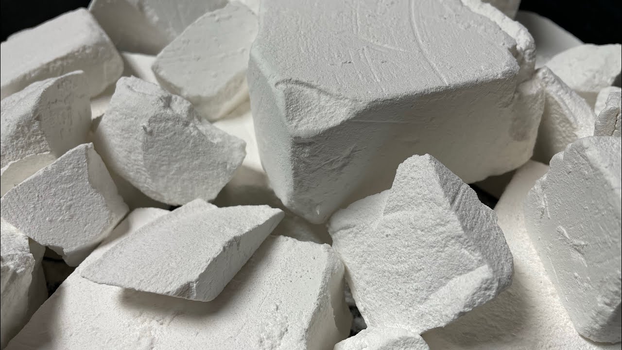 Simple & Satisfying Plain Jane Gym Chalk Crush