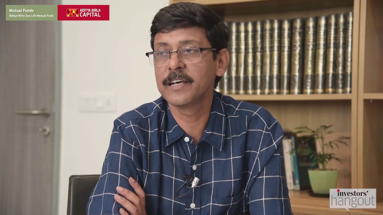 How does compounding work in mutual funds?