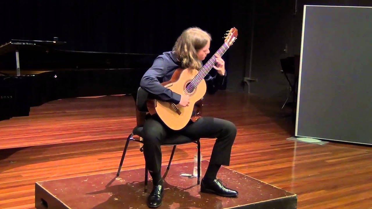 Andrey Lebedev plays Brouwer La Ciudad de las Columnas