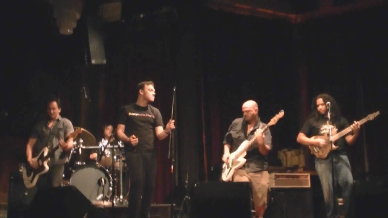 KAPOTENG BAKAL performs 