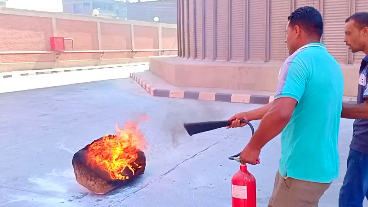 اتعلم ازاي تكافح الحريق لقدر الله