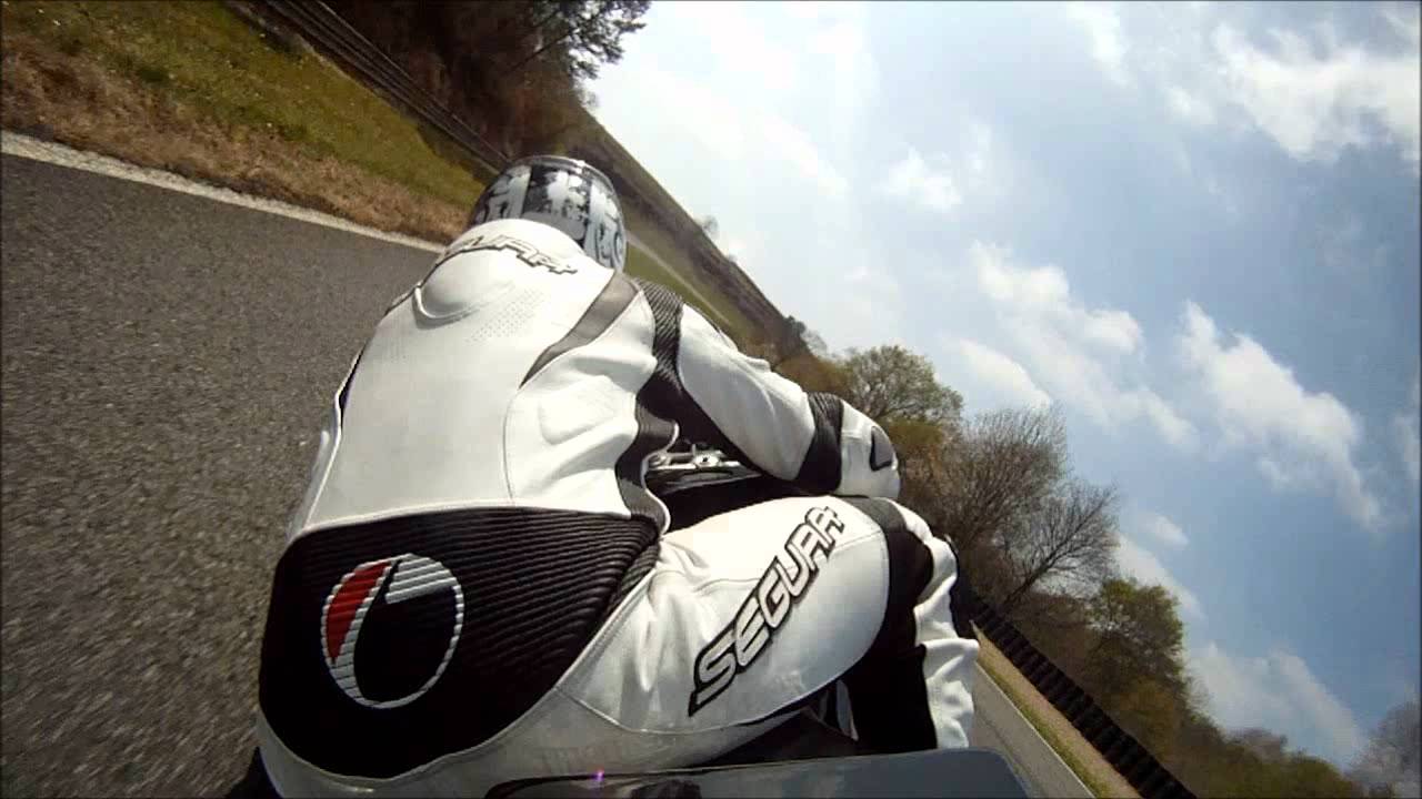 Pau-Arnos - Moto Pyrénées Sport - 1 Avril 2012.wmv