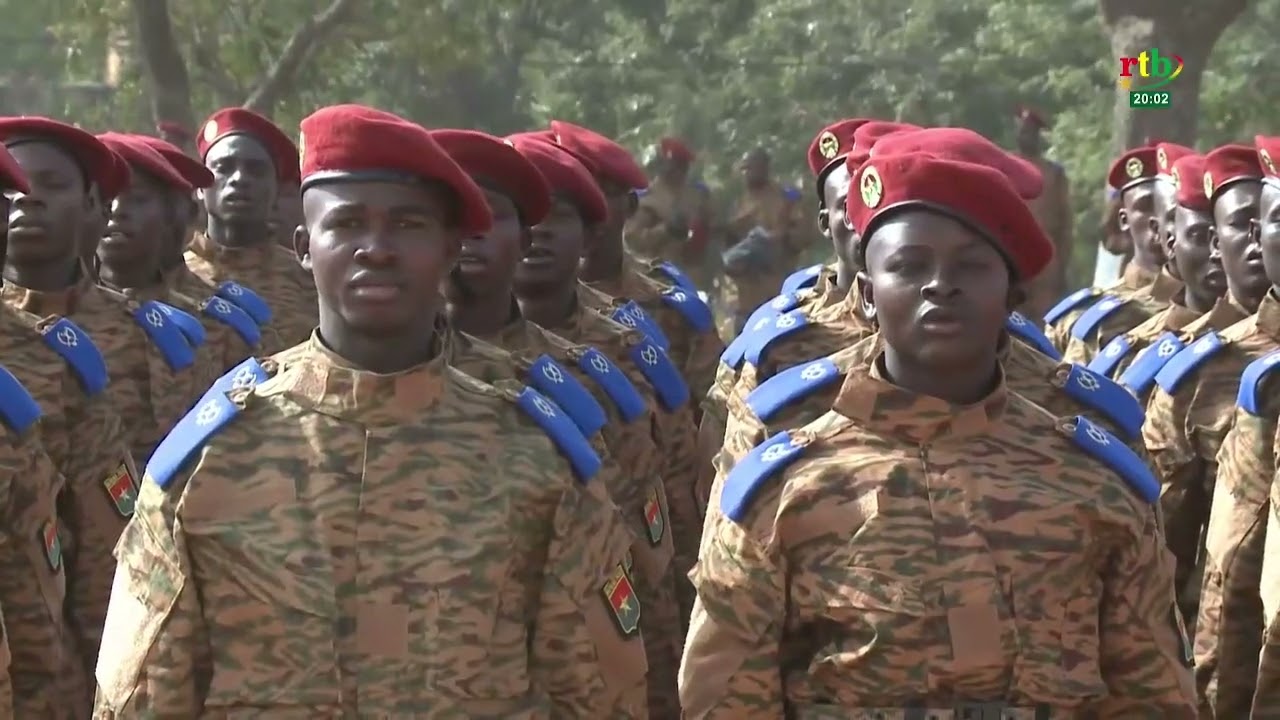 Sortie de promotion du deuxième contingent 2022 composé de 3000 soldats de deuxième classe