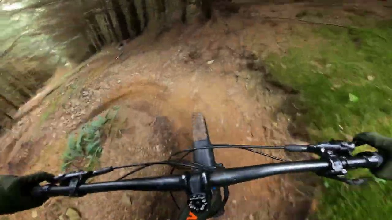 Trevor - Innerleithen Golfie Off Piste MTB Steep!