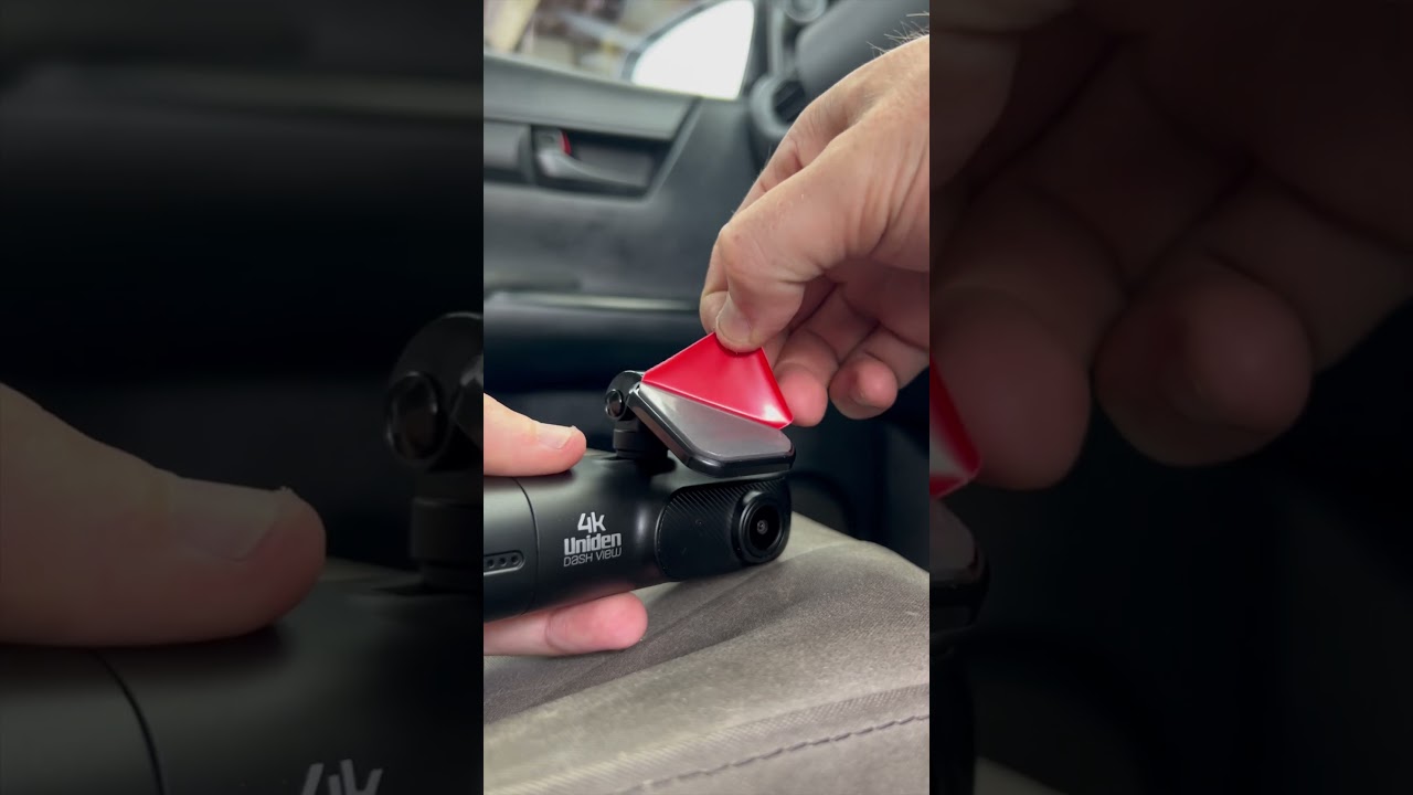 Dash Cam 40R — видеорегистраторы для передней, задней и салонной части | Uniden® Australia