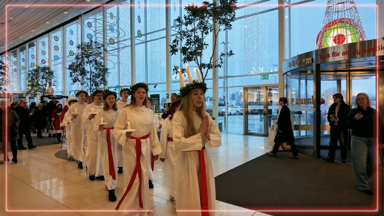Tåget som alltid håller tidtabellen 🕯️ Grand Samarkand 🔴🟢⚪️ Växjö.