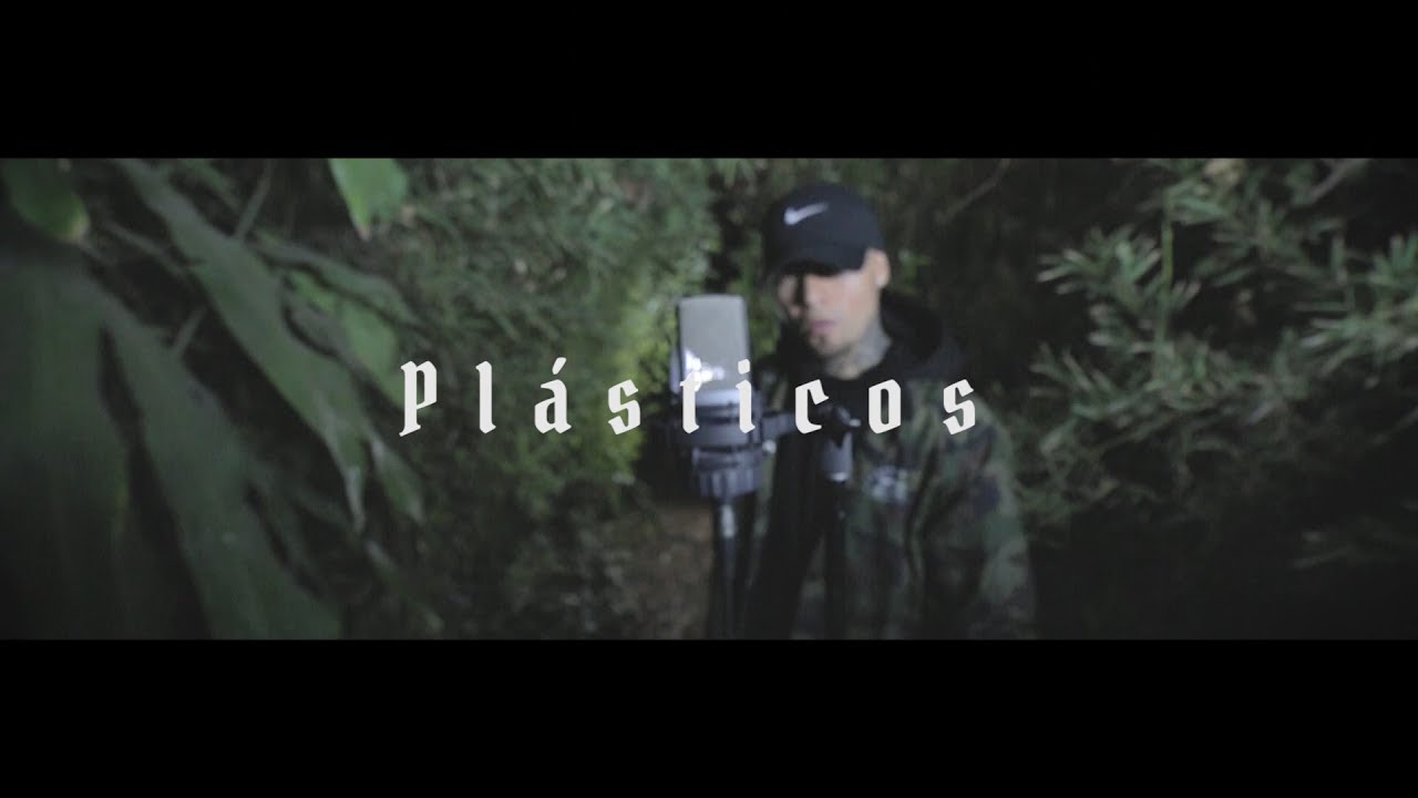PL&Aacute;STICOS // GERA MXM FT. TEEAM REVOLVER
