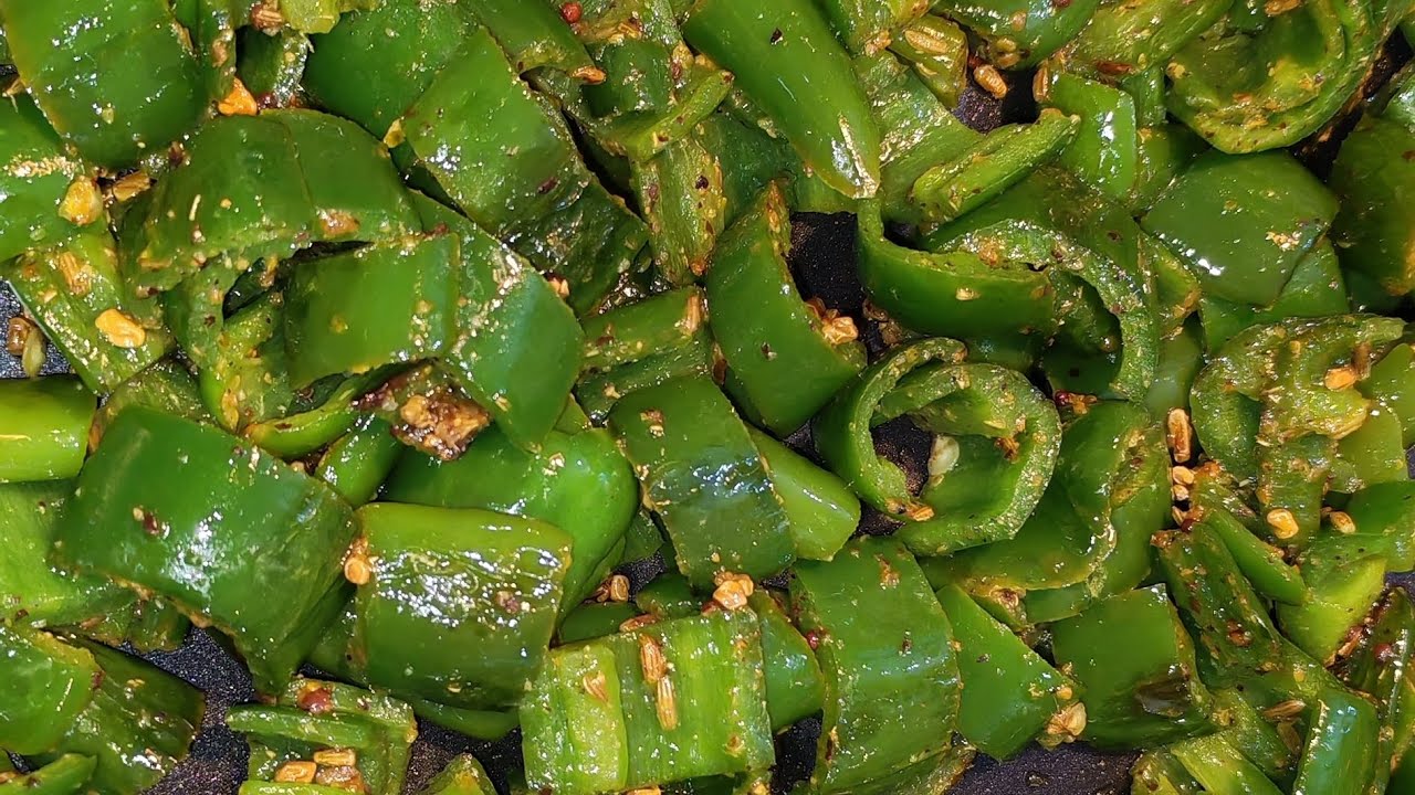 यह Mirchi  फ्राई आपके खाने को भी स्वादिष्ट बना देगी | Green Chilly fry 